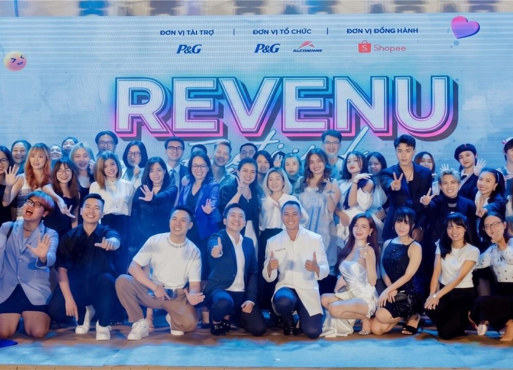 Họp công ty Revenue